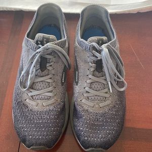 Brooks Levitate 2 black-grey running shoes - mens 8.5